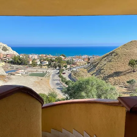 Casa Vacanza A *